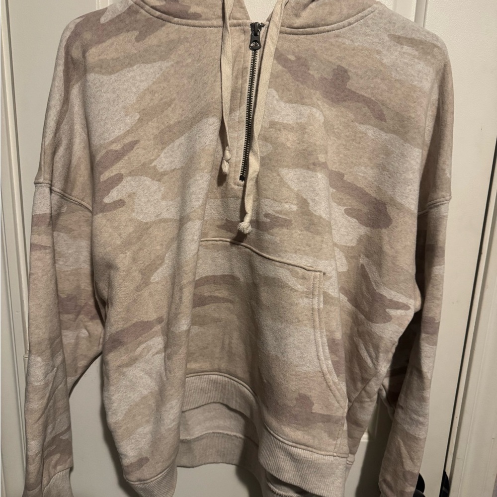American Eagle Outfitters Tan Camo Hoodie